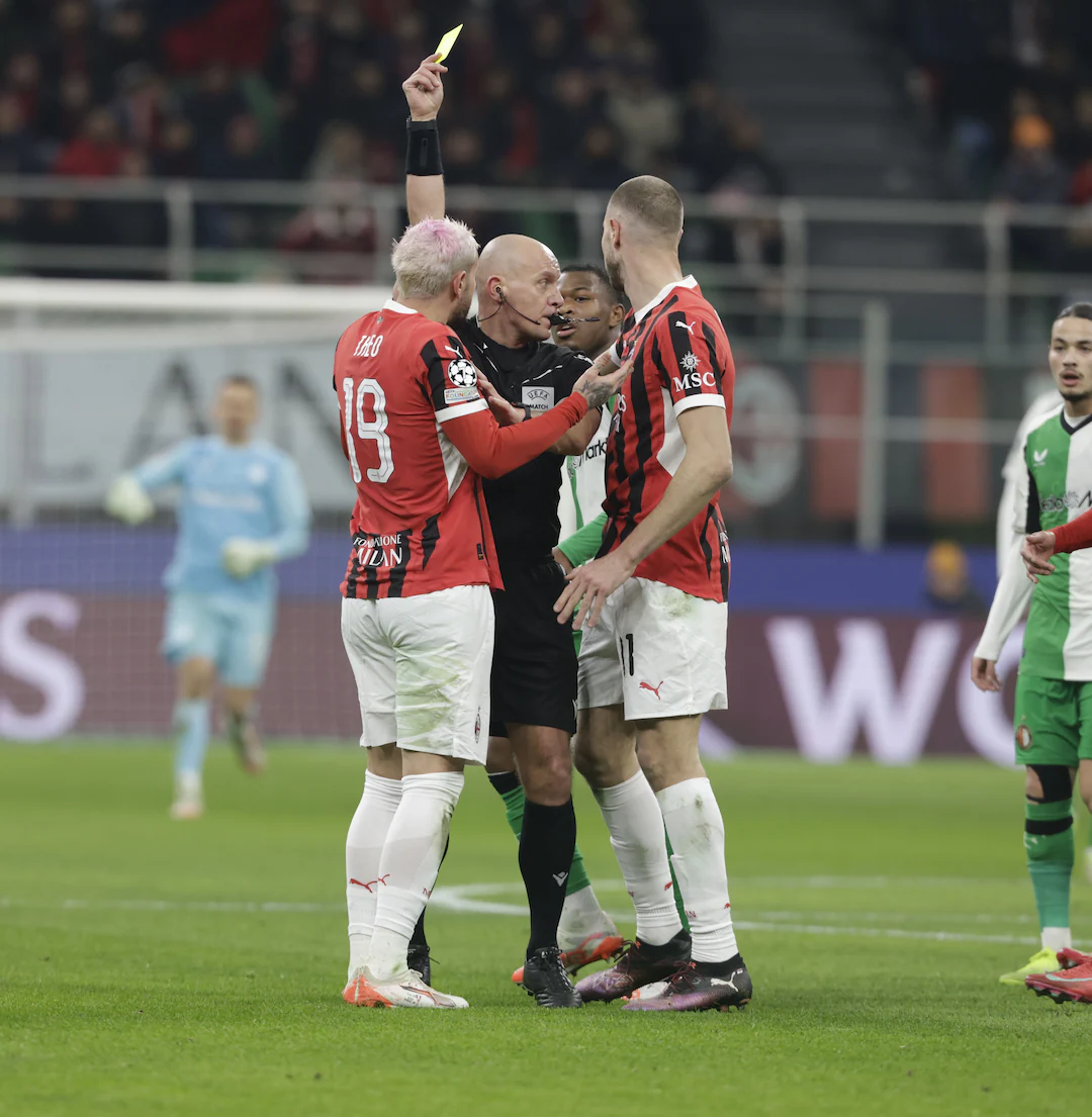 关于国际比赛日费耶诺德备战意甲,官宣签约细节曝光,赛场秩序良好,纪律约束更严格的信息 关于国际比赛日费耶诺德备战意甲,官宣签约细节曝光,赛场秩序良好,纪律约束更严格的信息